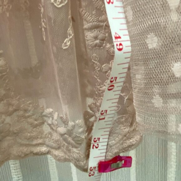 Elegant Lace Pink Blush V Neck Maxi Dress by Umgee Size 6 NWT - Picture 12 of 16